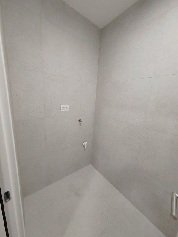 Slika 10 - Odličan četvorosoban stan - 224 m2 - šifra oglasa: 541497