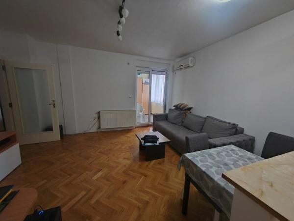 Glavna slika -Dvosoban stan na Grbavici, šifra oglasa: 541463