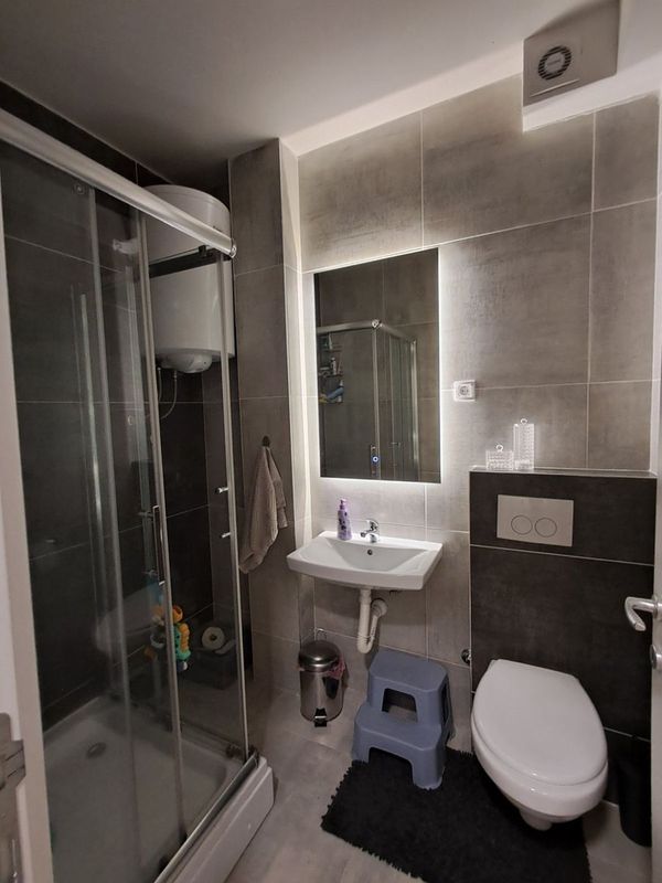 Slika 9 - Četvoroiposoban stan na Adicama, šifra oglasa 540421