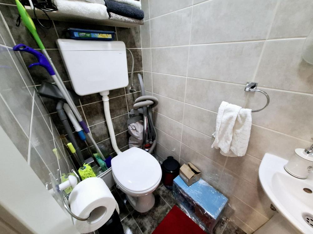 Slika 9 - Četvorosoban stan-Nova Detelinara š.541352