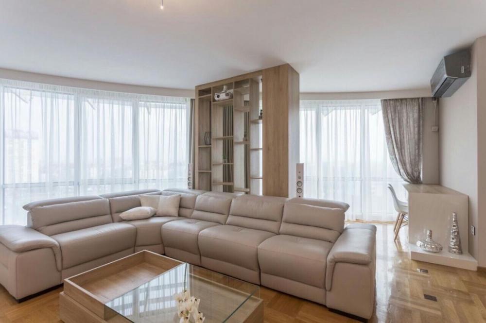 Slika 2 - Penthouse na Bulevaru patrijarha Pavla