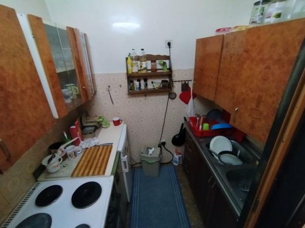 Slika 6 - U trospratnici, baš u samom centru grada, nalazi se ovaj trosobni salonski stan