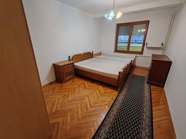 Slika 4 - Trosoban stan u centru grada!