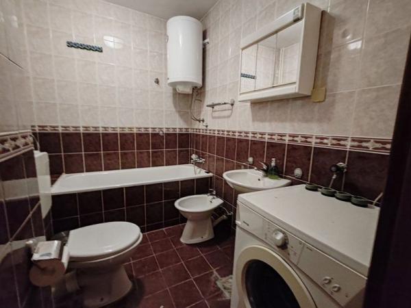 Slika 9 - Trosoban, 85m2, Spens Novi Sad Novi Sad, sa terasom, ima lift