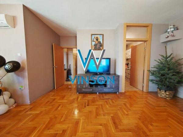 Slika 5 - Novi Sad, Centar - Trosoban stan sa garažom i parking mestom ID#1000855