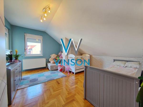 Slika 8 - Novi Sad, Centar - Trosoban stan sa garažom i parking mestom ID#1000855