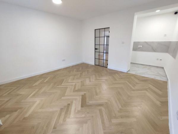 Slika 8 - Trosoban, 85m2, Kej žrtava racije Novi Sad, sa terasom