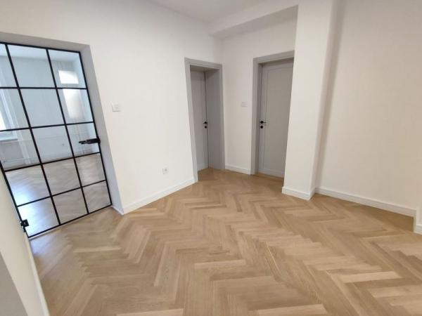 Slika 11 - Trosoban, 85m2, Kej žrtava racije Novi Sad, sa terasom