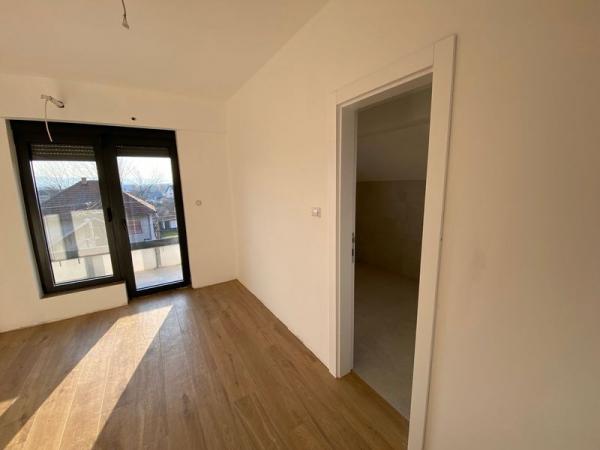 Slika 6 - Dvosoban, 57m2, Veternik Novi Sad