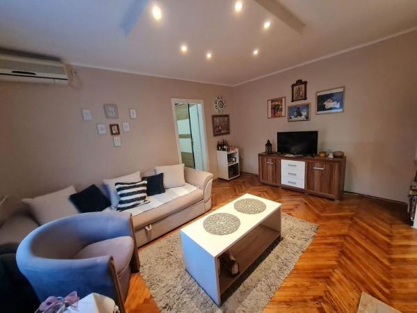 Glavna slika -Predstavljamo Vam odličan dvosoban stan na Staroj Detelinari 