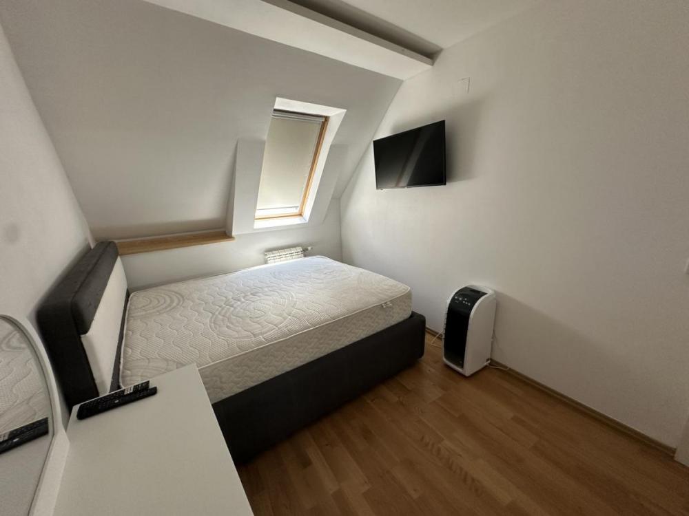 Slika 7 - Stan u centru sa garažnim mestom