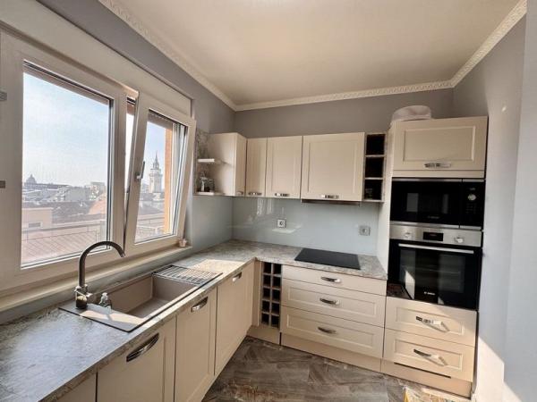 Slika 5 - Dvoiposoban, 66m2, Novi Sad centar Novi Sad, sa terasom, ima lift