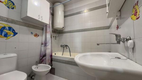 Slika 2 - Prodaja stana, 53m2, Braće Ribnikar Novi Sad, sa terasom, ima lift