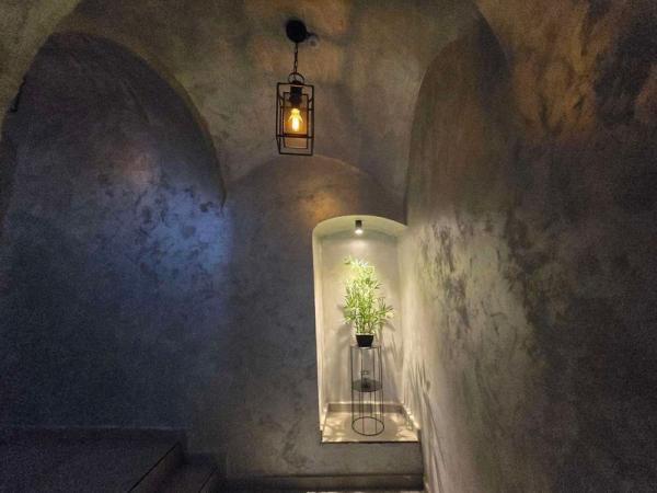 Slika 7 - FENOMENALNA nekretnina u samom centru Novog Sada -57m2