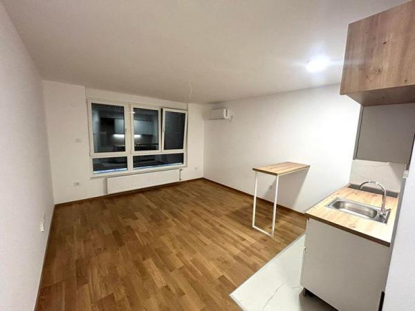 Slika 3 - Garsonjera na Telepu! Šifra 543406