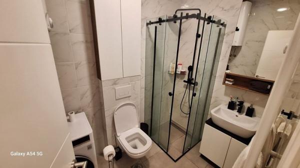 Slika 5 - Luksuzan dvosoban stan u Cara Dušana! Šifra: 543315