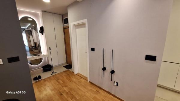 Slika 6 - Luksuzan dvosoban stan u Cara Dušana! Šifra: 543315