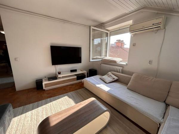 Glavna slika -Odličan stan na top lokaciji! 67m2