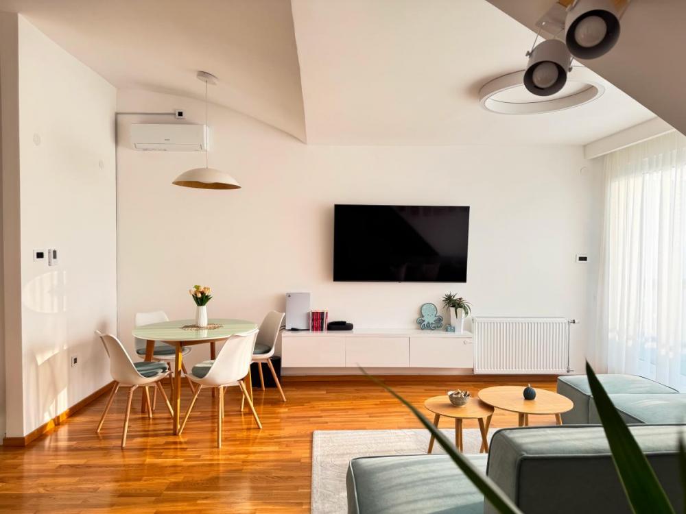 Slika 4 - Četvorosoban stan u Petrovaradinu