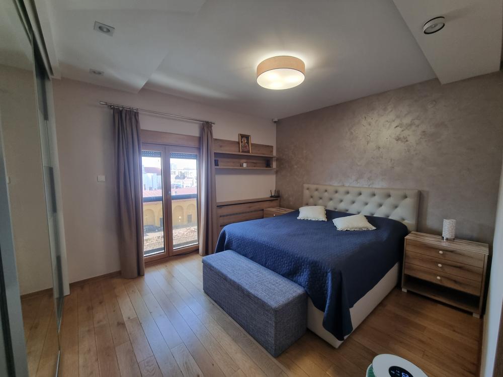 Slika 1 - Četvorosoban, 132m2, Novi Sad centar Novi Sad