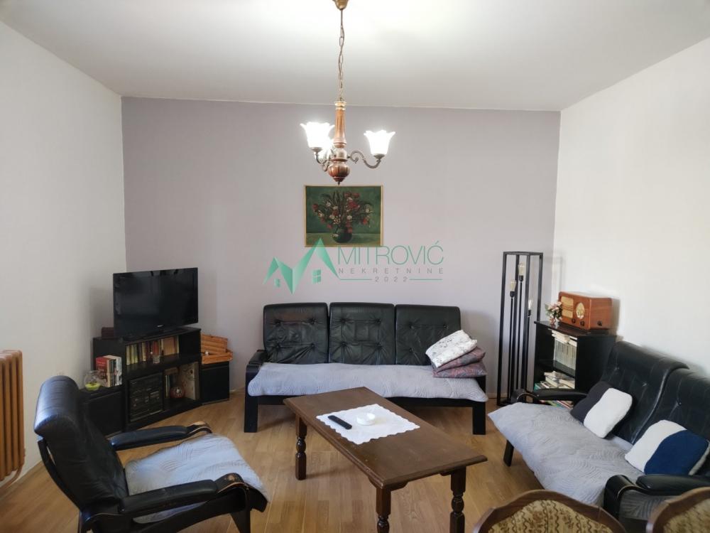 Slika 1 - Novi Sad, Banatić, dvosoban stan u prizemlju kuće