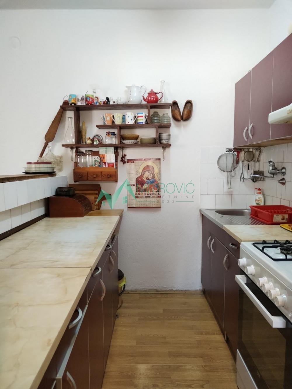 Slika 3 - Novi Sad, Banatić, dvosoban stan u prizemlju kuće