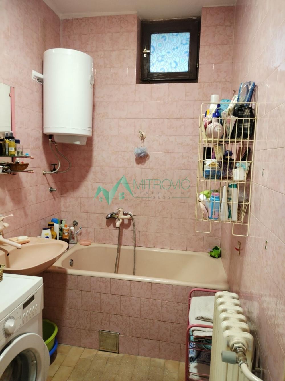 Slika 10 - Novi Sad, Banatić, dvosoban stan u prizemlju kuće