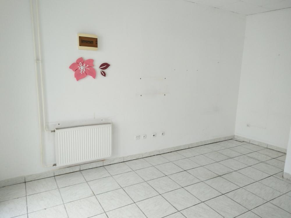 Slika 6 - Stan,NOVI SAD,CENTAR,kv: 20.00, € 52800, ID: 1058050