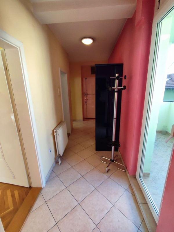 Slika 8 - Grbavica-namešten 1/1-dogovor