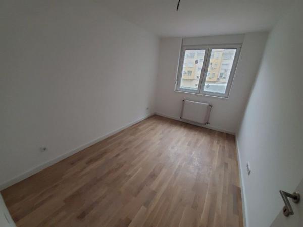 Slika 2 - Prodaja stana, 62m2, Podbara Novi Sad