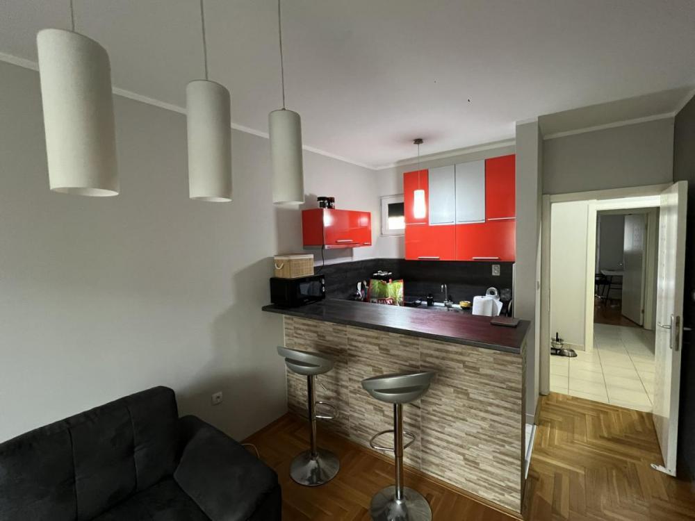 Slika 2 - Dvoiposoban stan na Bulevaru Evrope