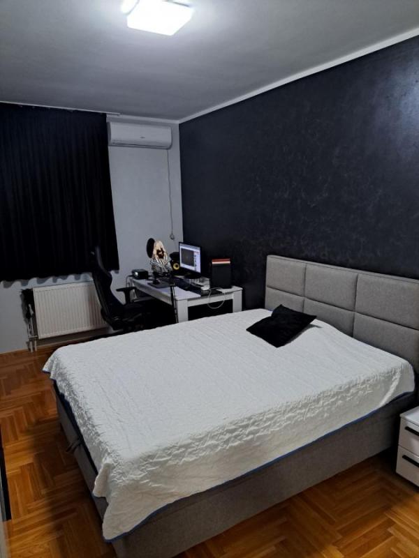 Slika 4 - Dvoiposoban stan na Bulevaru Evrope