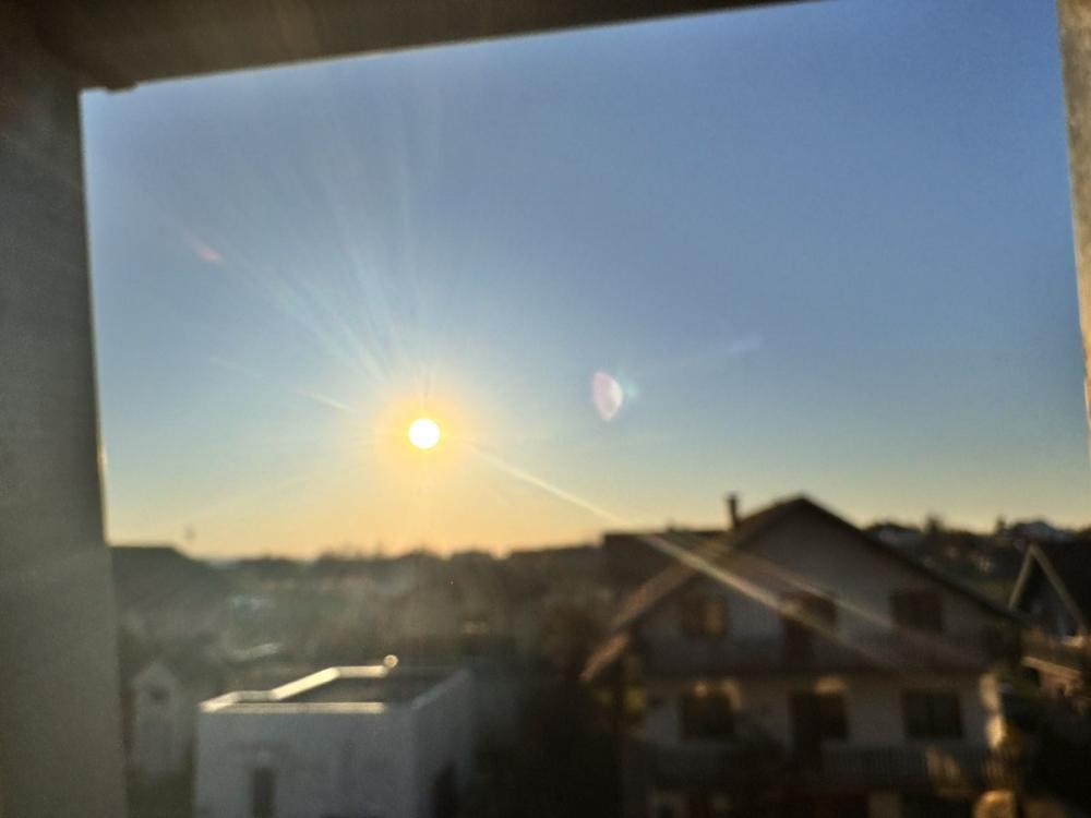 Slika 11 - Fenomenalan sa tri spavaće sobe, veoma svetao i komforan! 91m2