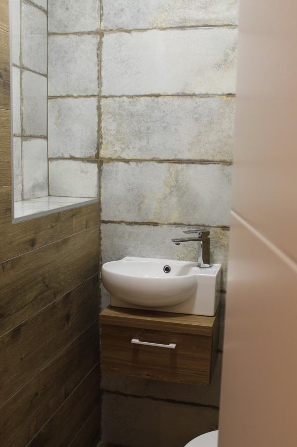 Slika 8 - Trosoban stan na Bulevaru kralja Petra I