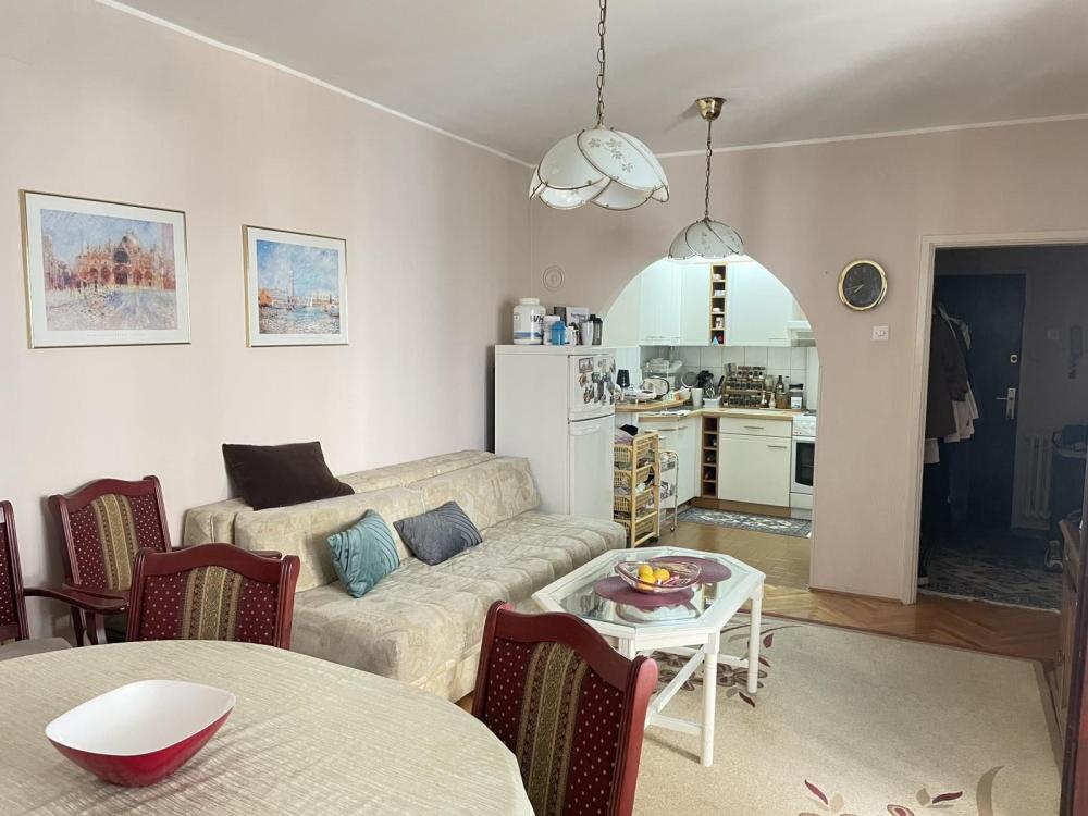 Slika 9 - Trosoban stan u Železničkoj ulici! RETKO U PONUDI - 72m2