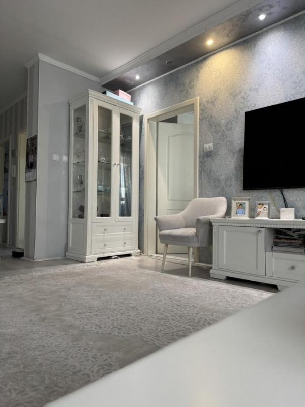 Slika 3 - Trosoban stan na Žitnom trgu