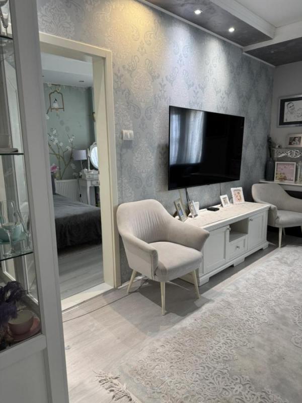 Slika 1 - Trosoban stan na Žitnom trgu