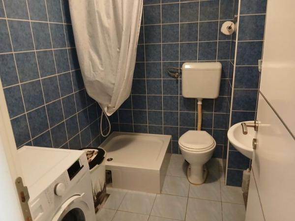 Slika 4 - Odliicna garsonjera na bulevaru Evrope! 