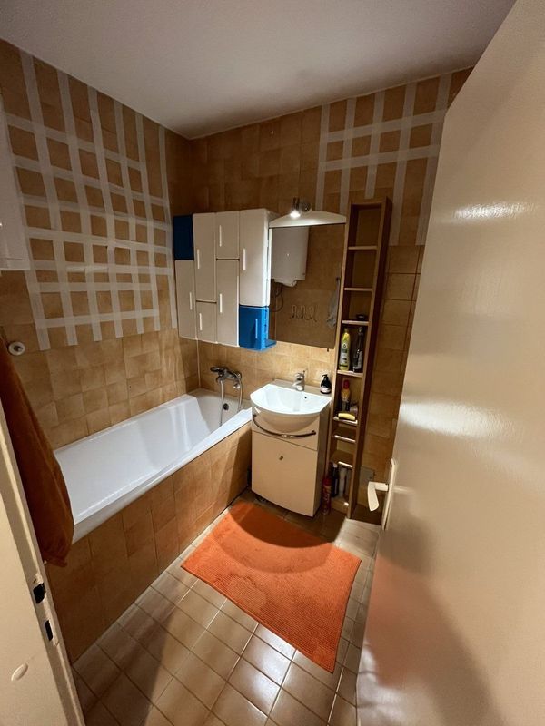 Slika 3 - Trosoban, 7m2, Liman 1 Novi Sad, sa terasom, ima lift