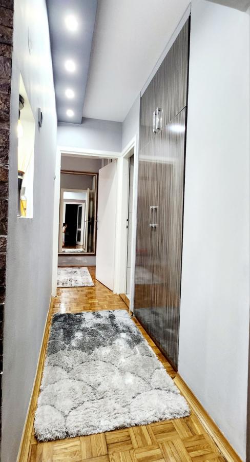 Slika 7 - Trosoban stan na Limanu 3