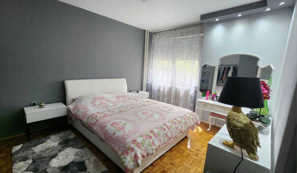 Slika 6 - Trosoban stan na Limanu 3