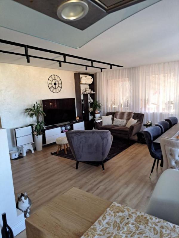 Glavna slika -Lux kompletno renoviran i namešten Penthouse