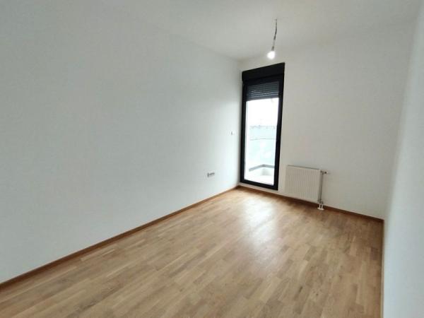 Slika 3 - Penthouse, izuzetan stan, PDV, garažna mesta, prelepa terasa, Bulevar! š. 546516