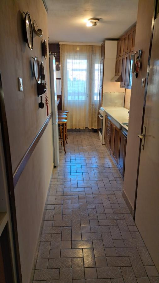 Slika 5 - Troiposoban stan na Limanu 4