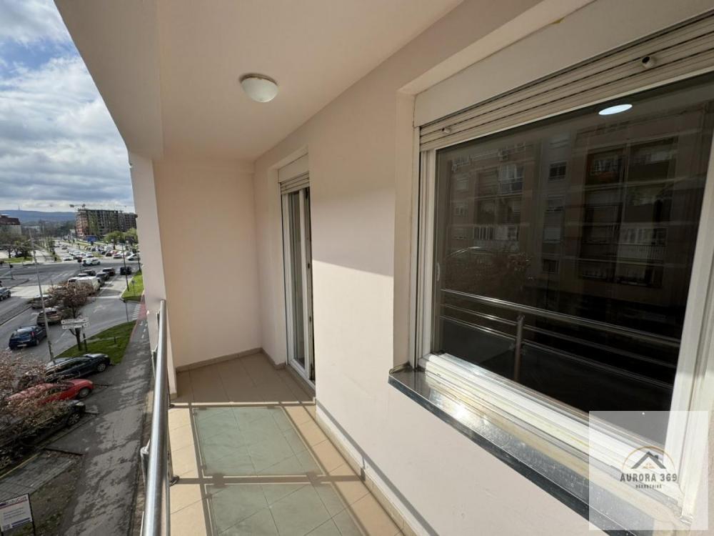 Slika 2 - NOVI SAD, CARA DUŠANA, JEDNOSOBAN,  MOZE NA KREDIT ZA MLADE