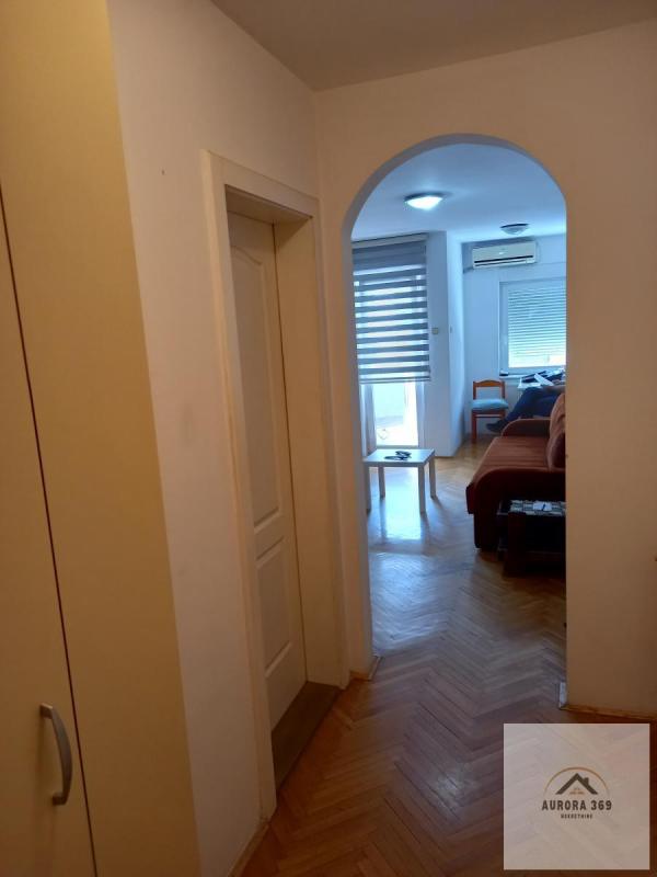 Slika 1 - NOVI SAD, CARA DUŠANA, JEDNOSOBAN, 45m2