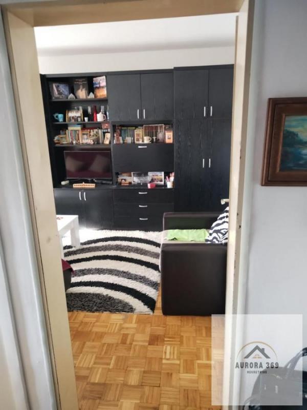 Slika 9 - NOVI SAD, PETROVARADIN-BLOK, DVOIPOSOBAN, 63m2