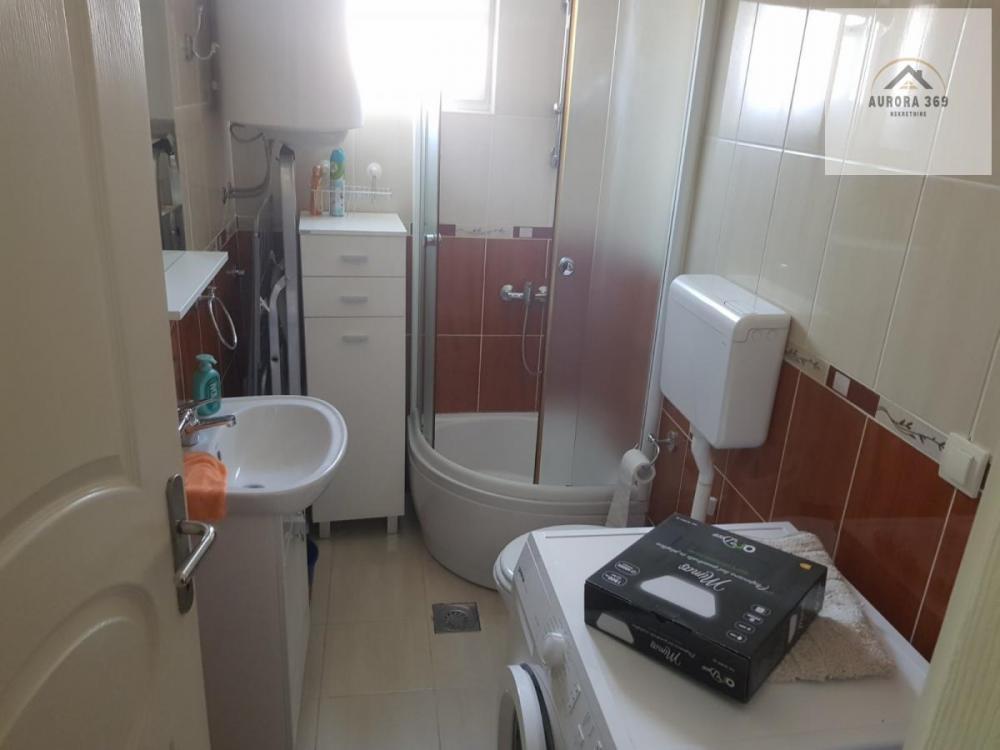 Slika 8 - TROSOBAN STAN U GRADIĆU, NOVI SAD, PETROVARADIN