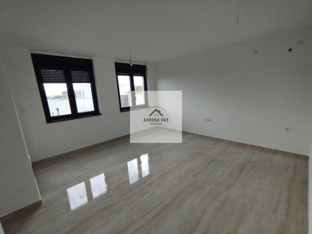 Slika 1 - NOVI SAD-TROSOBAN -GRATIS TERASA 55m2- NOVOGRADNJA -IMA  POVRAT PDV