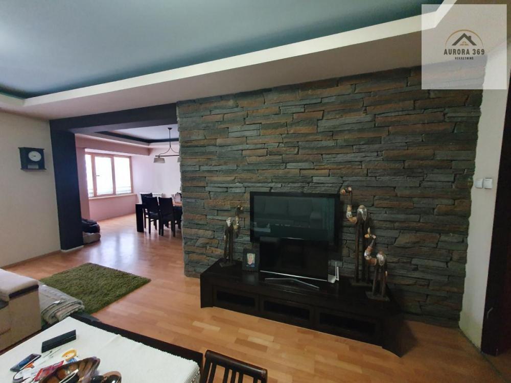 Slika 1 - FENOMENALNA PRILIKA, ČETVOROSOBAN, NOVI SAD, BULEVAR OSLOBOĐENJA, 134m2